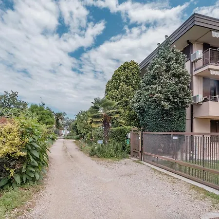 Casa Lugana 10 - Monolocale Con Piscina Direttamente A Lago Apartment